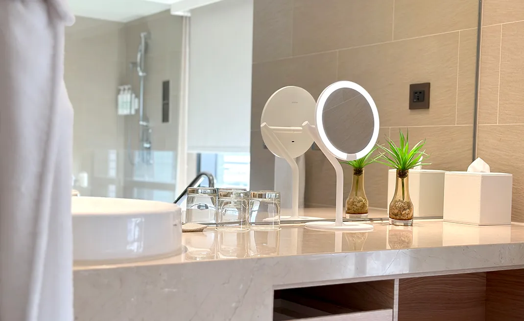 Cozzi Corner Room (The Ladies' Room)