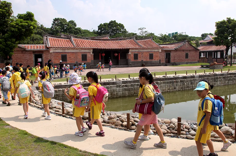 HOTEL COZZI和逸飯店│官網最優惠│線上快速訂房