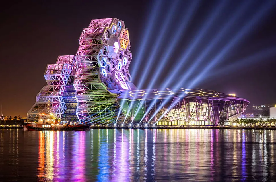 HOTEL COZZI和逸飯店│官網最優惠│線上快速訂房